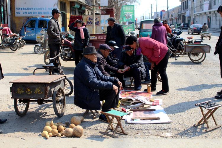 算卦看事业都问什么问题实拍集市上的算命先生们