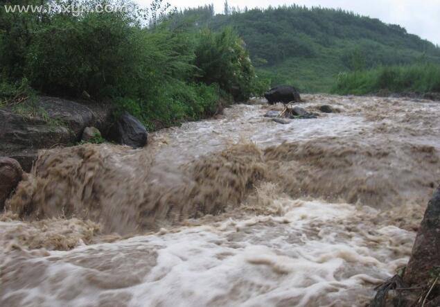 周公解梦梦见洪水泛滥 梦见大街上都是洪水