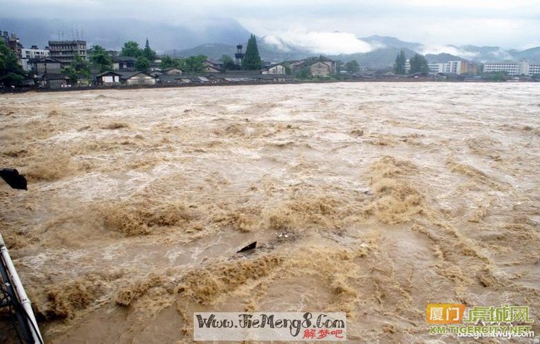 梦见家里发大水是什么意思 梦见家里发大水了是什么意思